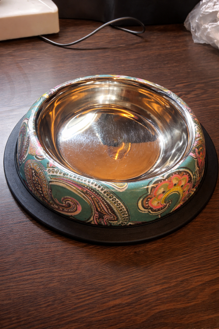 Pet bowl