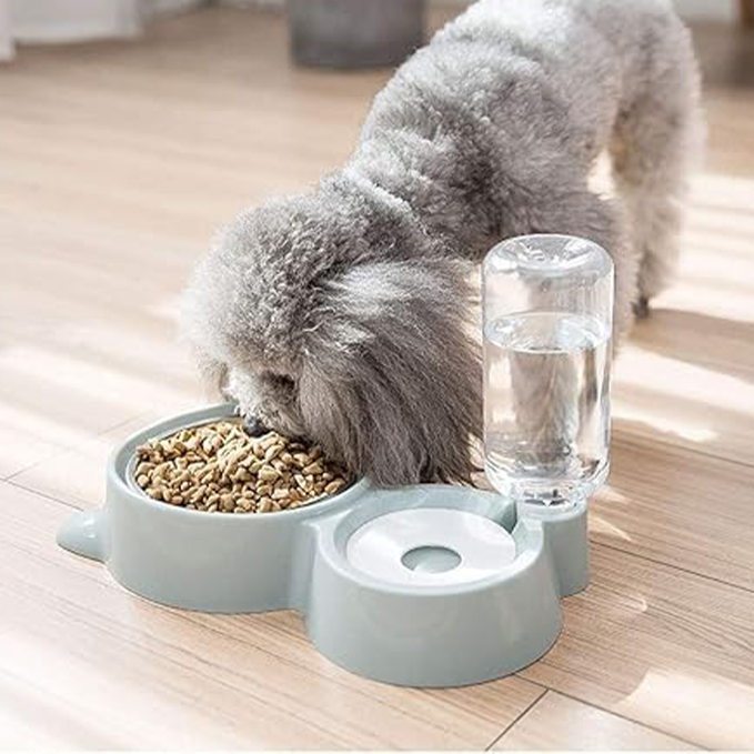 Pet food dispenser